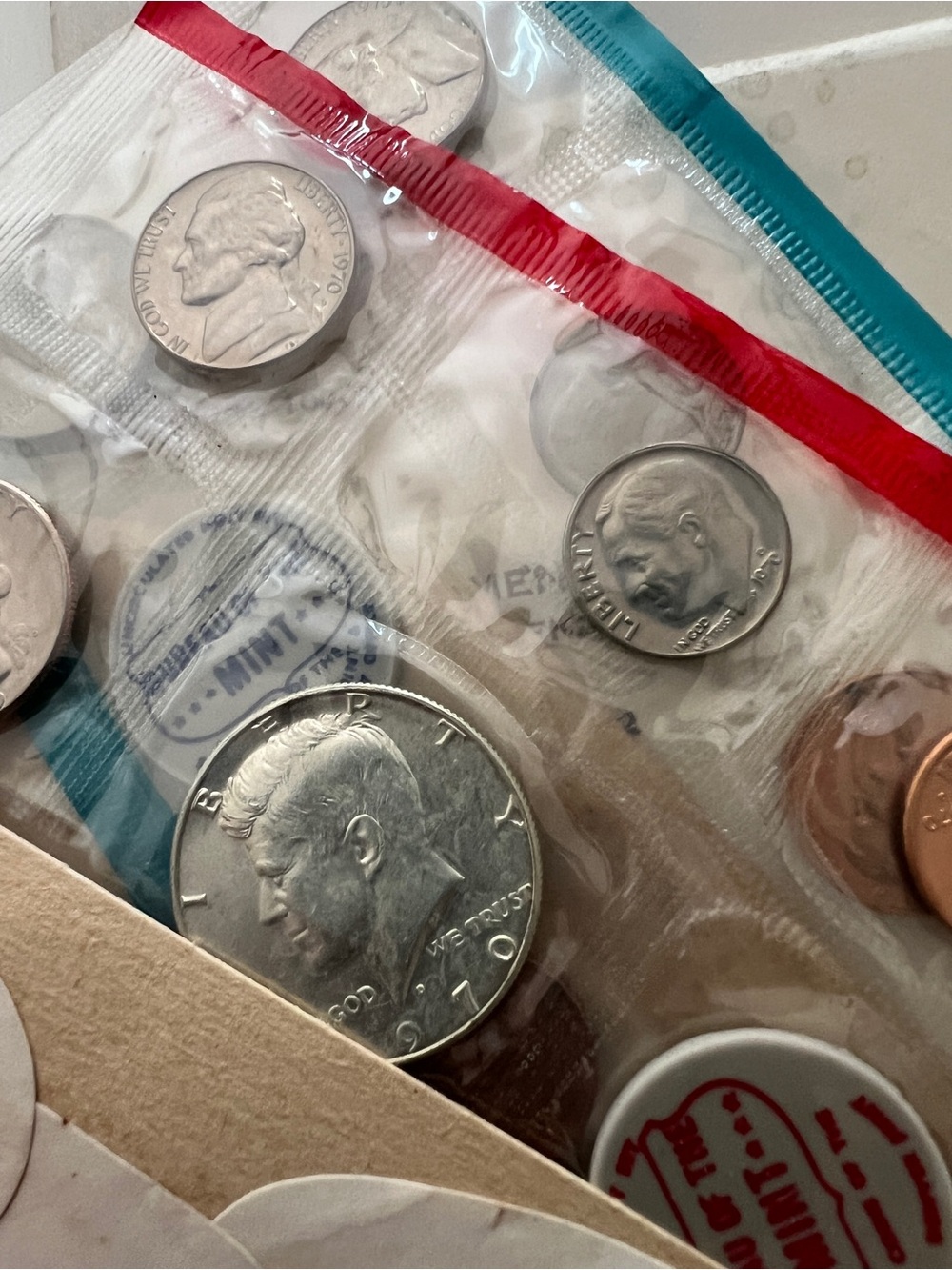 1970-1981 uncirculated us coin mint set - lot of 12 - Picture 4 of 12